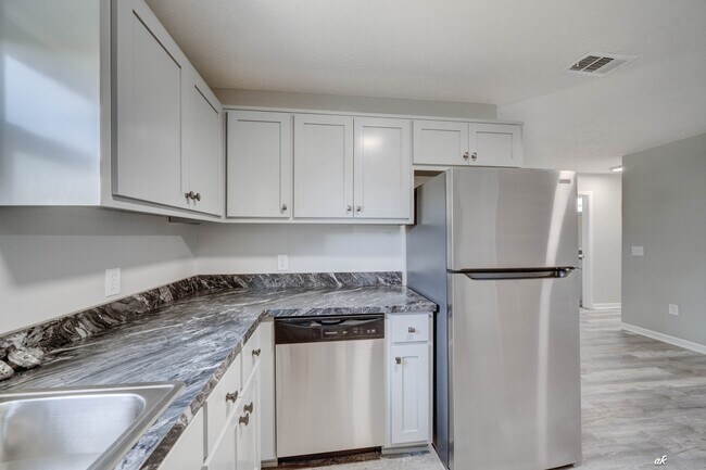 Building Photo - 3712 Burnham Way