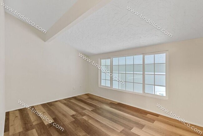 Foto del edificio - Spacious 2 Bedroom, Pet Friendly Sylvan To...