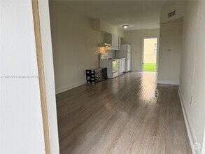 Building Photo - 4725 NW 33rd Ave