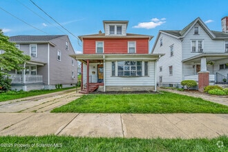 Building Photo - 55 Welles St