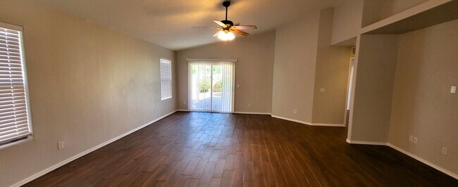 Foto del edificio - Lovely Corner Lot Home In South Phoenix!!!