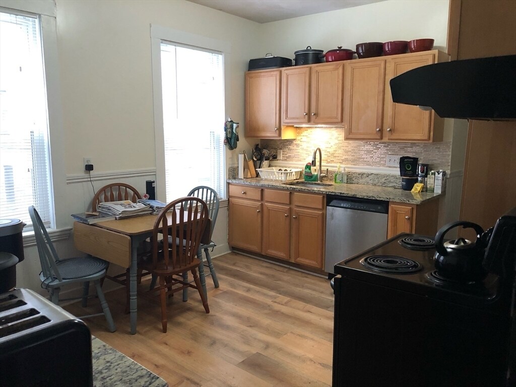 39 Chester St Unit 2, Boston, MA 02134 Condo for Rent in Boston, MA