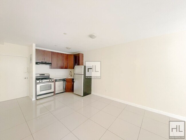 Foto del edificio - 345A Nostrand Ave