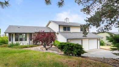 Building Photo - 212 Edgewood Dr