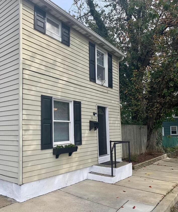 38 3rd St, Phillipsburg, NJ 08865 House Rental in Phillipsburg, NJ