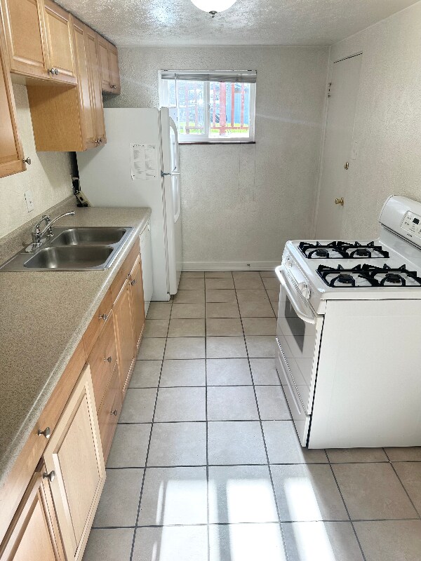 Foto del edificio - 3475 Ames St