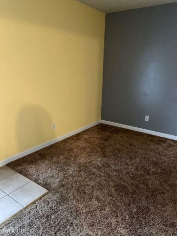 Building Photo - 3 br, 1.5 bath House - 7015 Wayles Dr