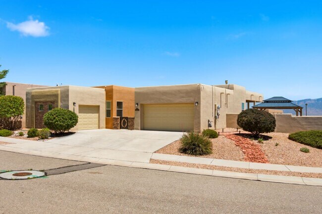 Foto del edificio - 6102 Pecos Trail Dr