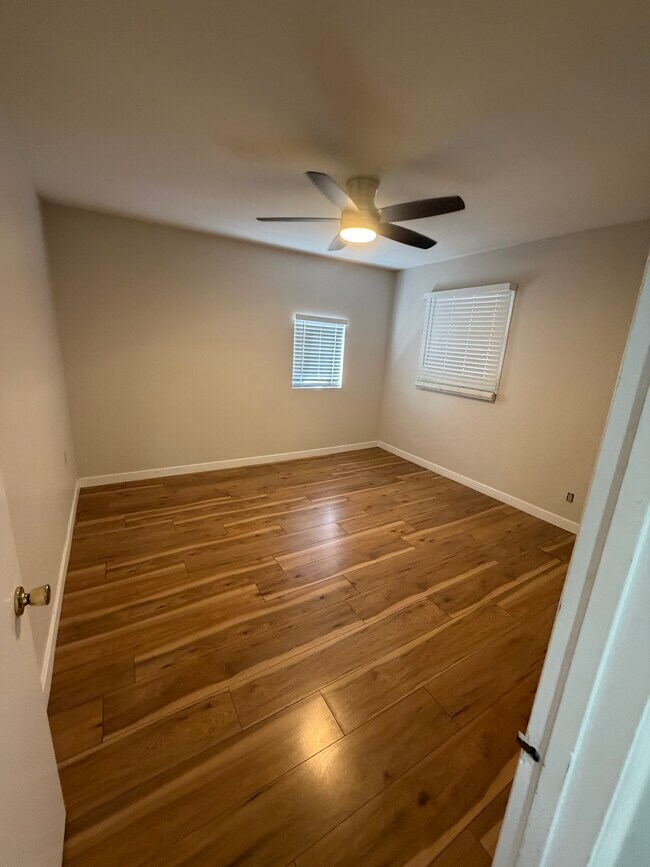 Foto del edificio - 1345 Marline Ave