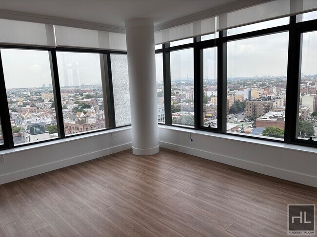 Foto del edificio - Cropsey Ave