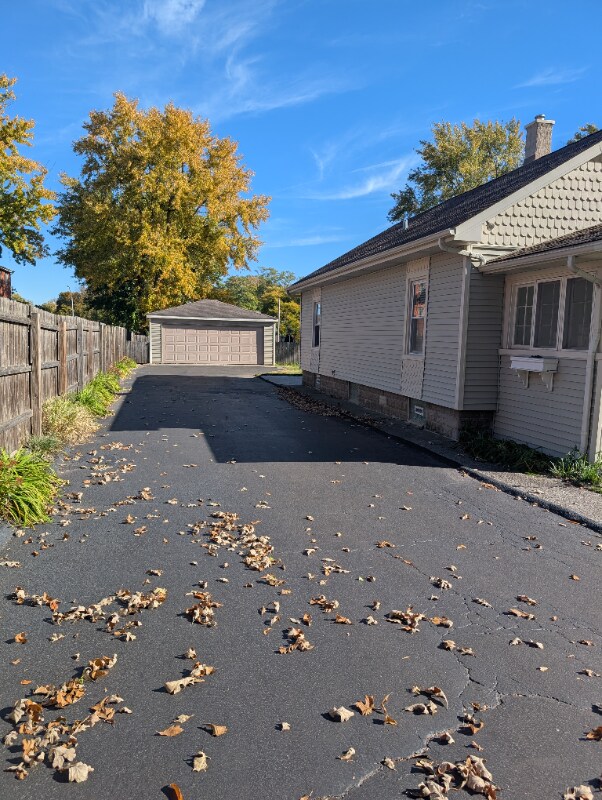 Foto del edificio - 14837 Keating Ave