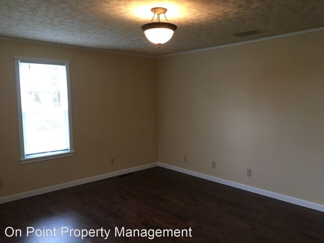 Building Photo - 2 br, 1 bath House - 317 Prosser Rd.