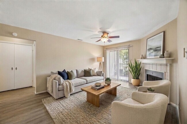 Building Photo - 12755 Mill Ridge Dr