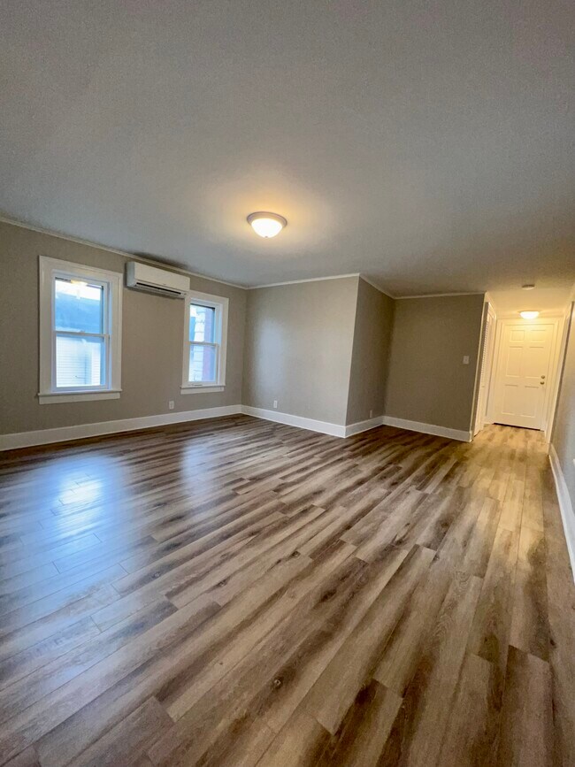 29 Elmwood Pl Unit 2, Geneva, NY 14456 Apartments in Geneva, NY