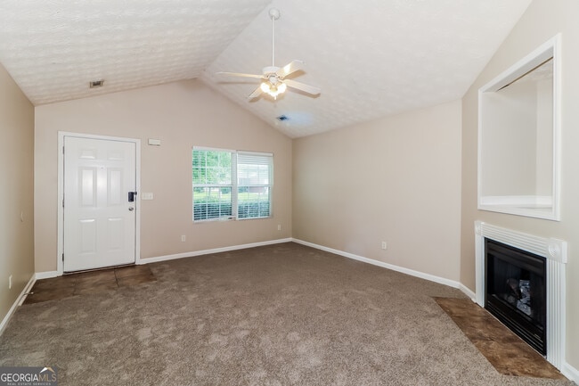 Building Photo - 485 Cathedral Dr