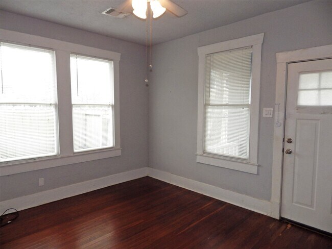 Foto del edificio - 4322 Wilmer St