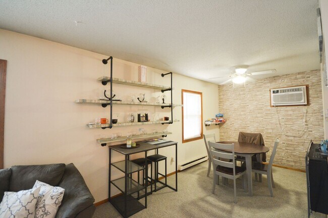 Foto del edificio - 2228-2234 2nd St SW