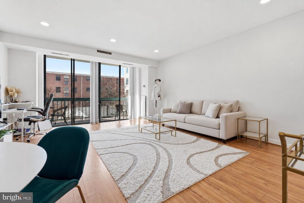 Building Photo - 955 26th St NW