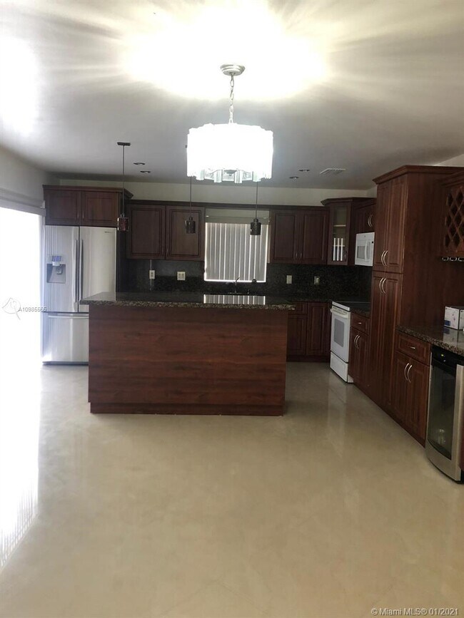 Foto del edificio - 11919 SW 272nd Terrace