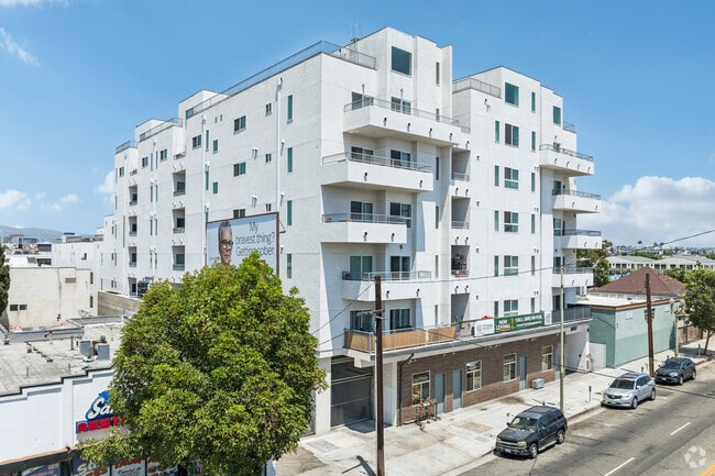 Foto del edificio - 3057 West Pico Apartments