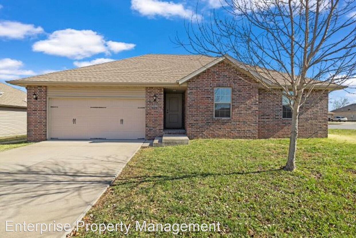 3 br, 2 bath House 4100 N Grassland Dr House for Rent in Ozark, MO