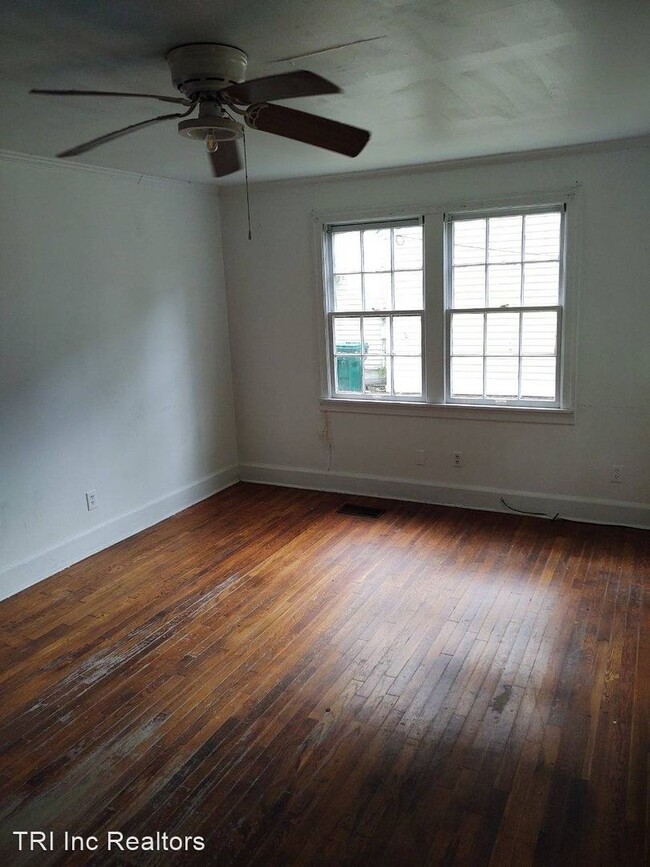 Building Photo - 2 br, 1 bath House - 1524 Central