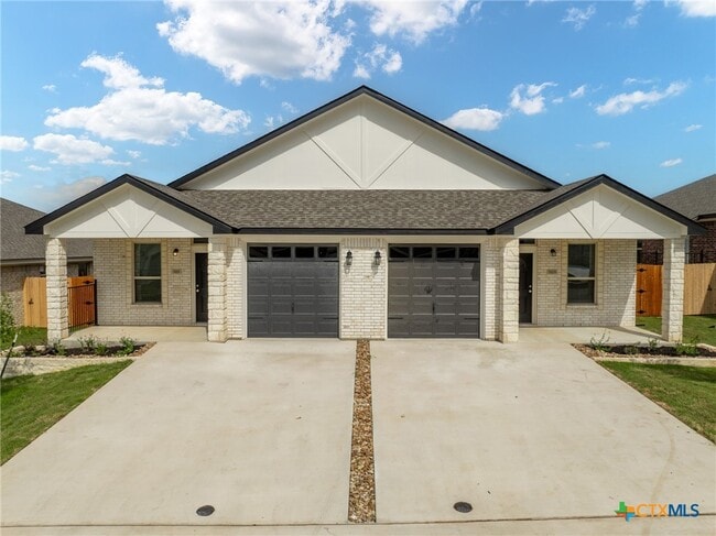 Building Photo - 5111 Rose Petal Ct