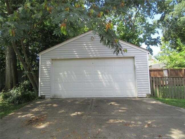 Building Photo - 597 Greenland Dr