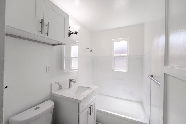 Building Photo - Huge Freshly Renovated 1 Bedroom in Linda Vista | Rare Spacious Layout