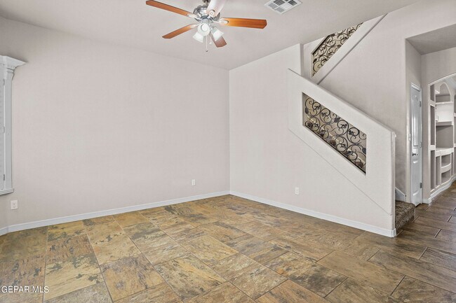 Building Photo - 3151 Red Orchard Dr