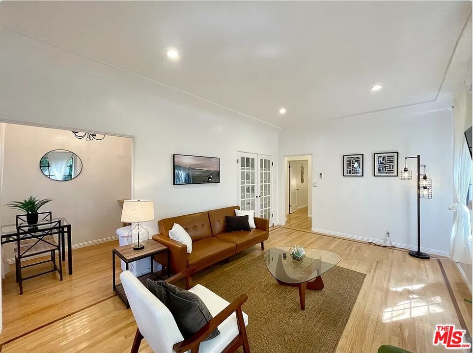 Foto principal - 944 12th St