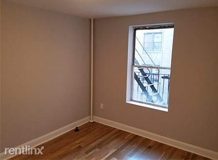 Building Photo - 1 br, 1 bath  - 10 Post Ave