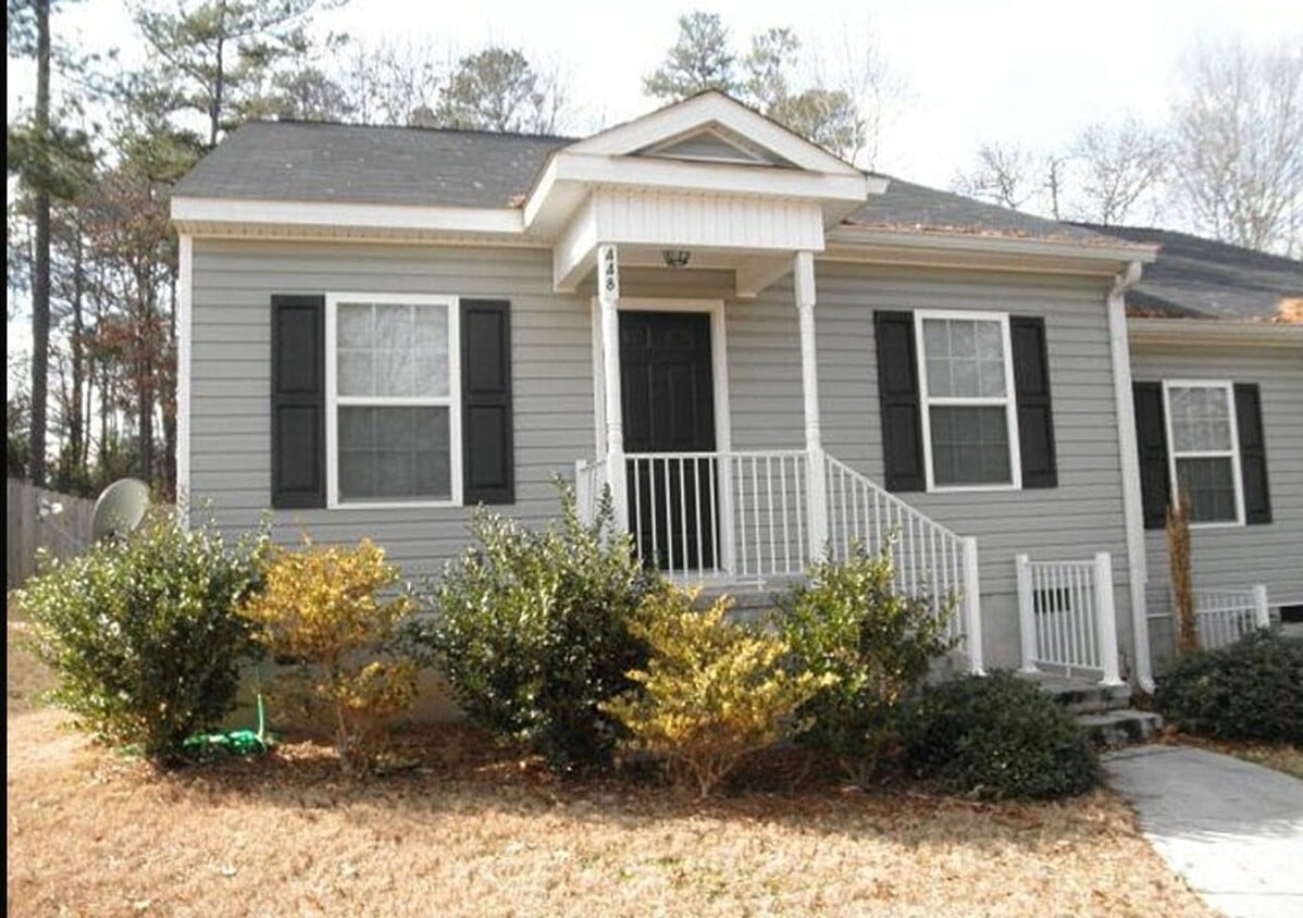 Available NOW!! Spacious 2/2 Townhome in... - Available NOW!!   Spacious 2/2 Townhome in...