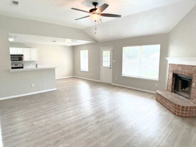 Foto del edificio - Fully Renovated 3-Bedroom in North Fort Worth – Top-Rated Keller ISD!