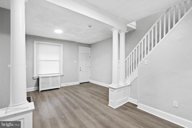 Foto del edificio - 3027 N Front St