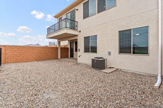 Building Photo - 2078 W. 320 S.