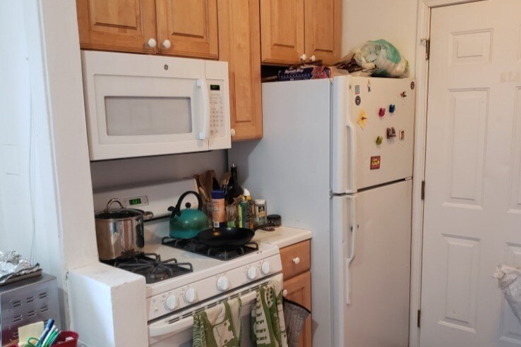 Primary Photo - 683 W Wrightwood Ave