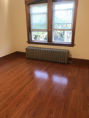 Foto del edificio - 5030 W Oakdale Ave