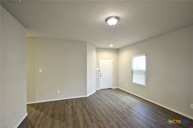 Foto del edificio - 3416 Canyon Ridge