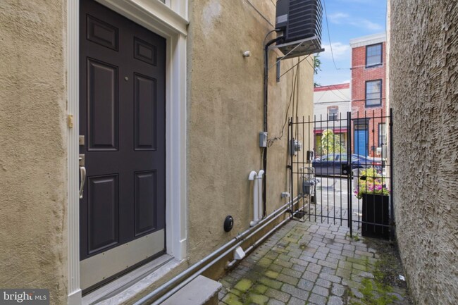 Photo - 953 N Randolph St-2R Apartment