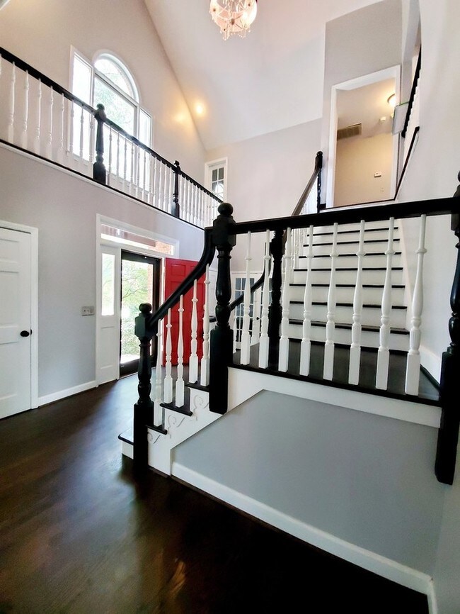 Foto del edificio - 16310 Wrights Ferry Rd