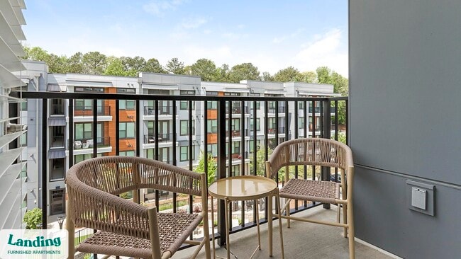 Building Photo - 2201 Glenwood Ave SE