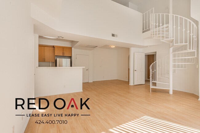 Foto del edificio - Gorgeous Two Bedroom with Loft, Private Ba...