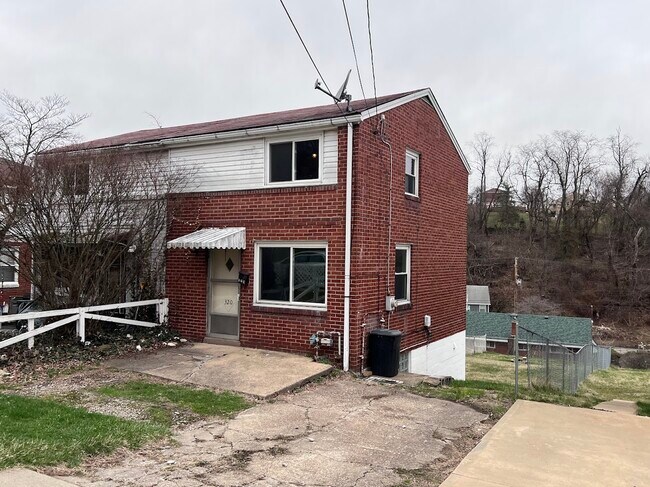 Building Photo - 320 San Juan Dr