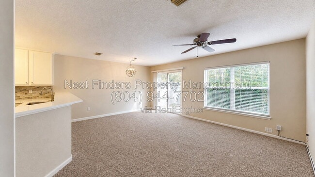 Building Photo - 1002 N Black Cherry Dr