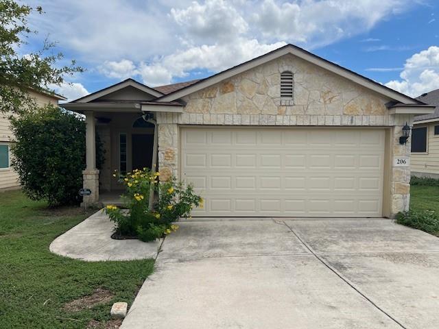 Foto principal - 206 Wisteria Way