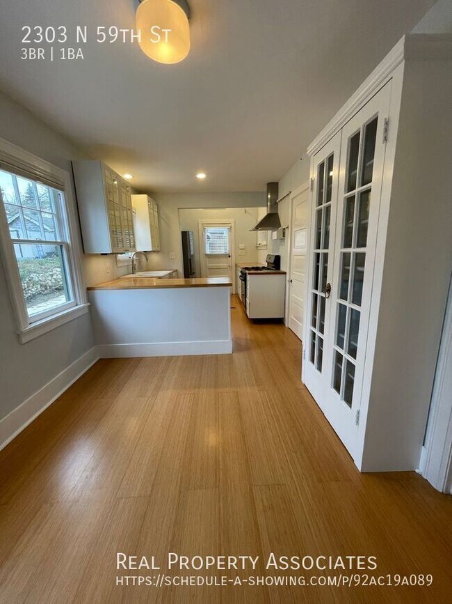 Foto del edificio - 2303 N 59th St