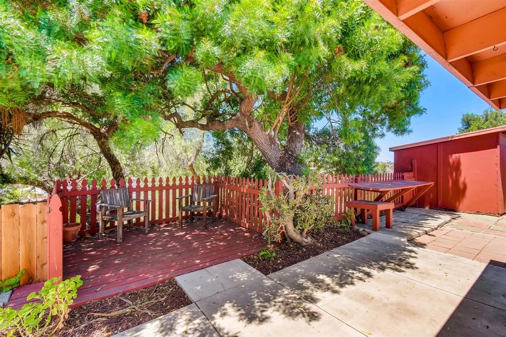 Foto principal - 3440 Hershey St