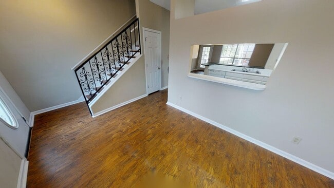 Building Photo - Princeton 1081-1083