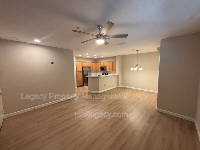 Foto del edificio - 108 Esplanade Cir
